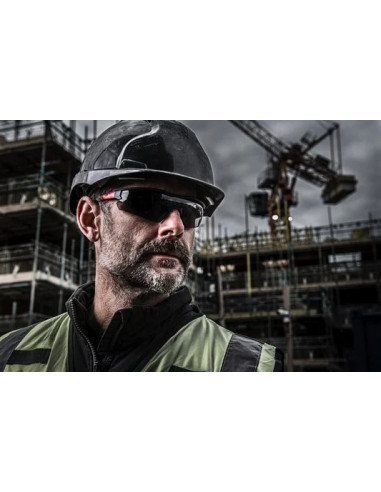 Lunettes de sécurité teintées...